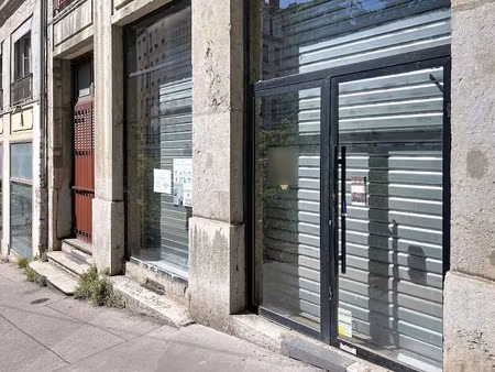 vente locaux professionnels à lyon 1er (69001)  210 000 €