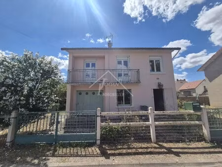 maison trois chambres et jardin