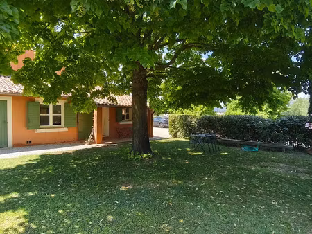 location meublée maison 4 pièces 86 m² à puyricard (13540)  1 612 €