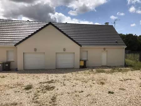 location maison 4 pièces 67.3 m² à gauville-la-campagne (27930)  830 €