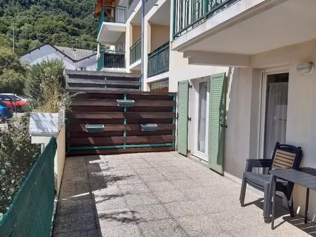 location meublée appartement 2 pièces 43.18 m² à collonges (01550)  1 011 €