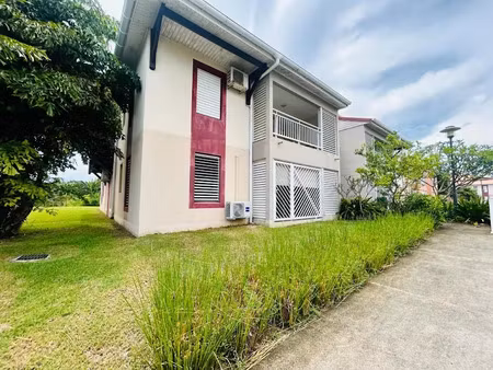 location meublée appartement 3 pièces 56.56 m² à petit bourg (97170)  1 111 €