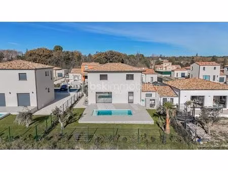 maison contemporaine de 120 m² à arpaillargues-et-aureillac