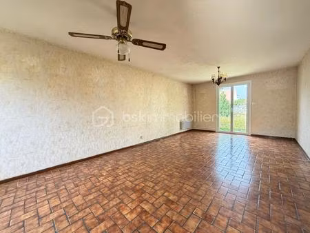 pavillon de 89 50 m² à artenay