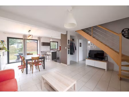 exclusivite - maison saint erblon - 4 chambres - calme et confort !!!
