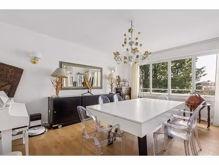 bas de chatou à 3 mn du rer appartement 5 pièces de 123.55 m² avec 3 chambres  balcon  asc