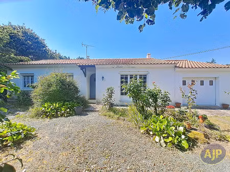 froidfond - maison 3 chambres