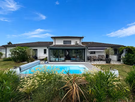 sainte bazeille 47180 maison contemporaine de 185 m2 avec pi