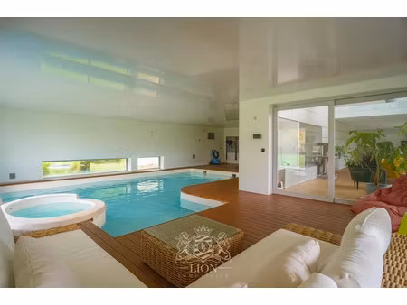 location maison 6 pièces 348 m² à mérignies (59710)  5 800 €