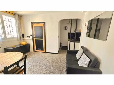 studio avec caves au coeur du village de claviers ? idéal investissement ou pied-à-terre