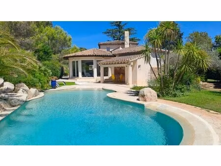 référence : 7020-vcl - maison sur 1 hectare avec jardin paysager au montaiguet - 13590 mey
