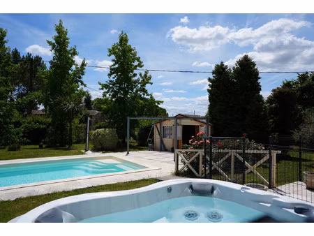 maison à vendre casteljaloux 7 pièce(s) 205m2 292 500€