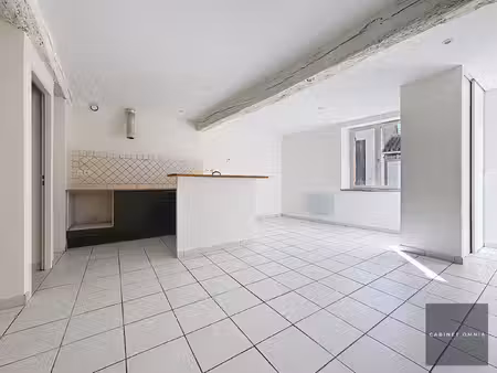 maison de ville - trois chambres