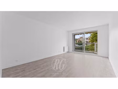location appartement 2 pièces 44 m² à garches (92380)  1 200 €