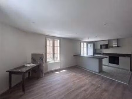 location appartement 3 pièces à dol-de-bretagne (35120) : à louer 3 pièces / 65m² dol-de-b