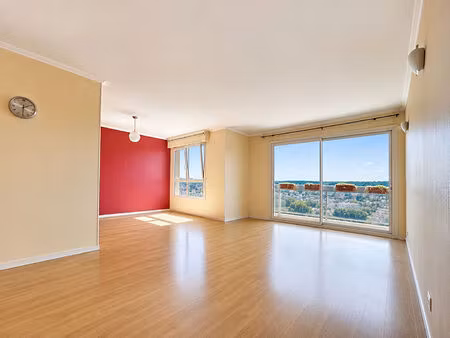 vue tour eiffel - appartement familial 5 pièces de 103 87 m²