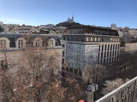 appartement de 2 chambres de luxe en location à marseille  france