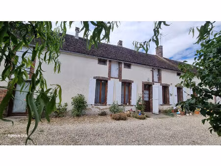 maison 130 m2  trés bien entretenue
