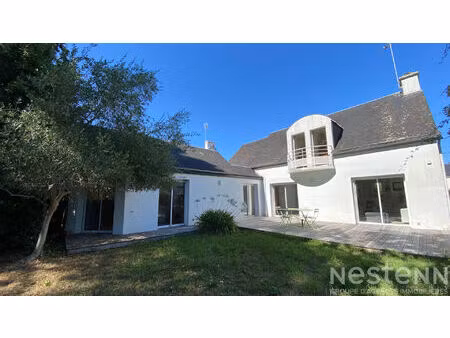 a vendre - maison d'architecte au coeur de carnac plage