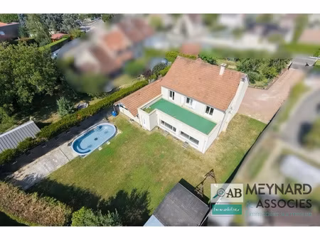maison à vendre à faremoutiers-5chambres-2garages-jardin 807