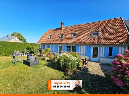 maison familiale sur 2 700 m² de terrain