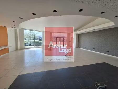local commercial à louer