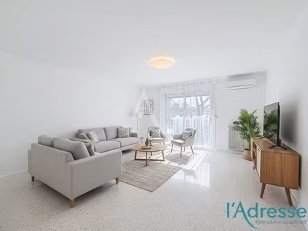 coup de coeur ! magnifique appartement 3 pièces traversant de 68 m² avec cave et parking..