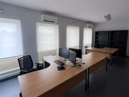 location bureau poitiers 223 m²