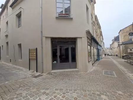 location commerce poitiers 25 m²
