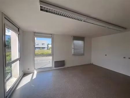 vente bureau poitiers 91 m²