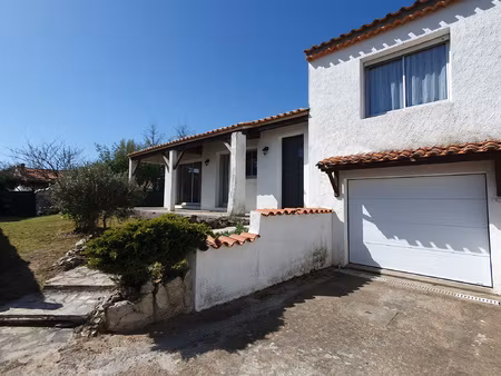 maison idéalement située