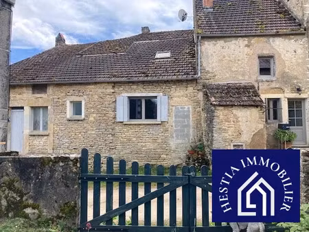 vente maison 4 pièces 70 m² à vézelay (89450)  72 000 €