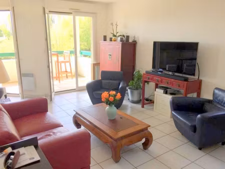 appartement t2 avec parking  garage et cave crozet