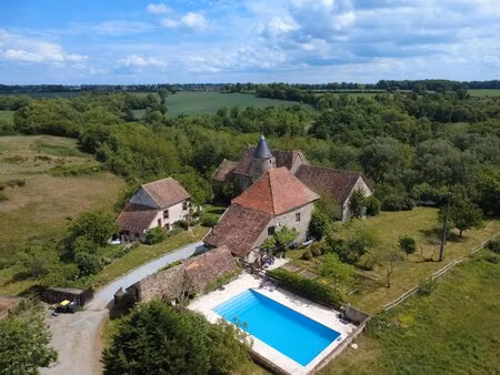 une occasion rare d'acquérir un château-forteresse unique en son genre  situé au cœur de l