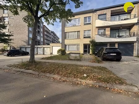 appartement te huur in edegem met 3 slaapkamers