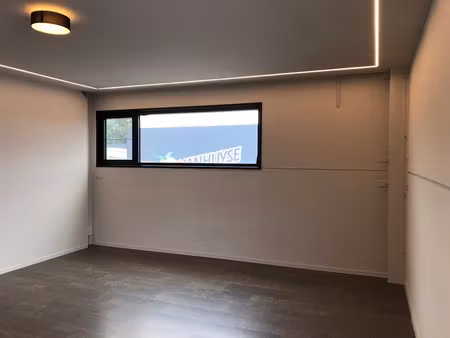 commercieel te huur in roeselare