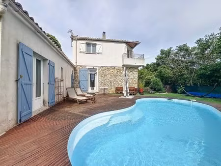 villa t5 avec piscine et studio indépendant