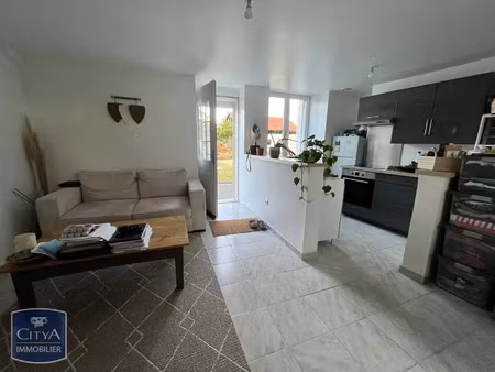 maison à louer 2 pièces 46.81 m² - chabournay (86) - 545€