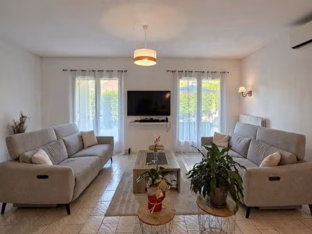 achat maison 5 pièces 122m² st pierre du mont 40280