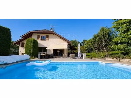 maison contemporaine avec piscine à annecy