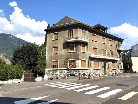 appartement de 90 30 m² à saint-jean-de-maurienne