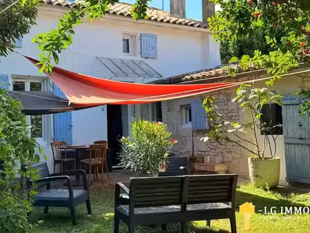 vente maison 4 pièces 110 m² à saint-dizant-du-gua (17240)  219 500 €