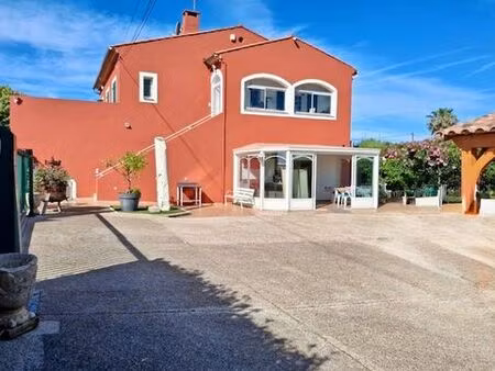 prestigieuse maison en vente la crau  provence-alpes-côte d'azur