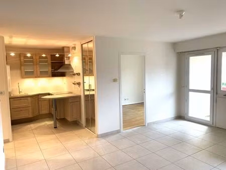 location appartement 2 pièces 47m² guilherand granges 07500