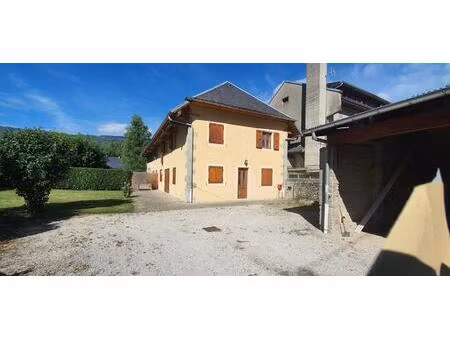 location maison 5 pièces 150m² la motte servolex 73290