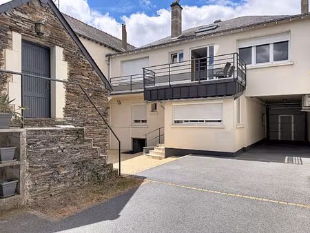 vente maison 9 pièces  200.00m²  trélazé