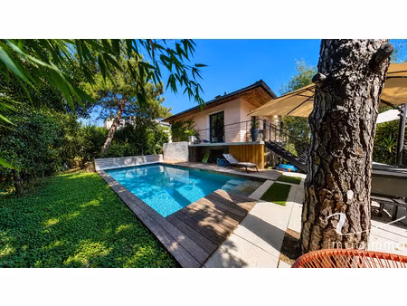 villa familiale avec appartement indépendant dans un écrin d
