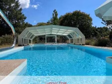 vente maison piscine à plassac (33390) : à vendre piscine / 166m² plassac