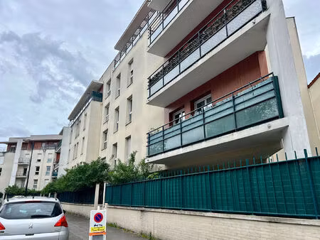 parking / box ivry sur seine rue carnot