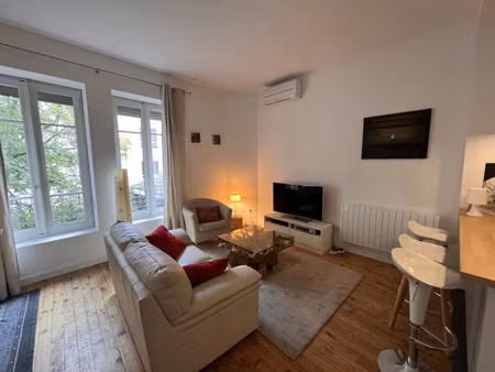 location appartement 2 pièces 50 m² à lyon 4 (69004)